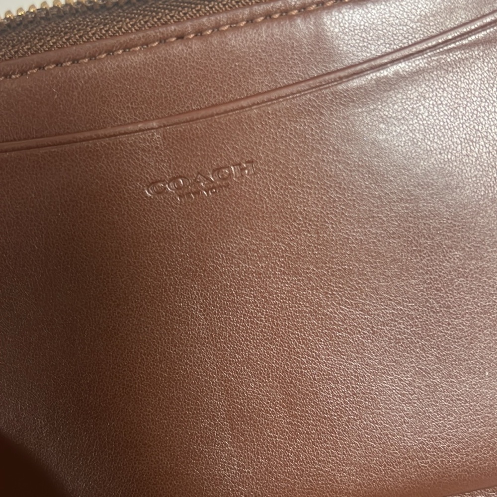 Coach wristlet - Picture 5 of 6